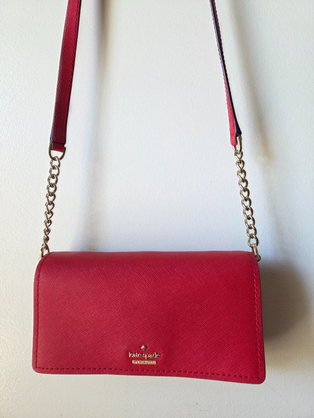 EUC LIKE NEW KATE SPADE LIPSTICK RED SMALL CLUTCH / CROSSBODY WALLET
